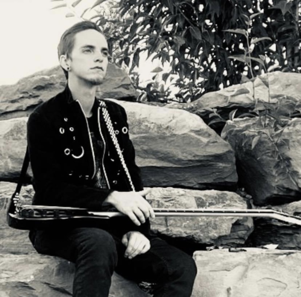 Keyboard + Piano Teacher, Guitar Teacher, Bass Guitar Teacher, Drum Teacher Steven Siggelkow