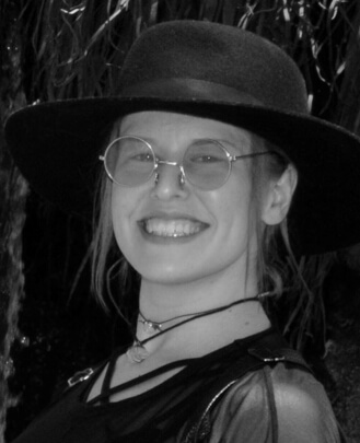 Keyboard + Piano Teacher Teacher Monique Horyza